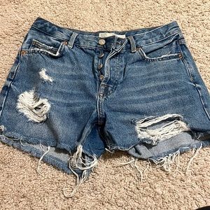 TopShop Ripped Jean Shorts Size 4